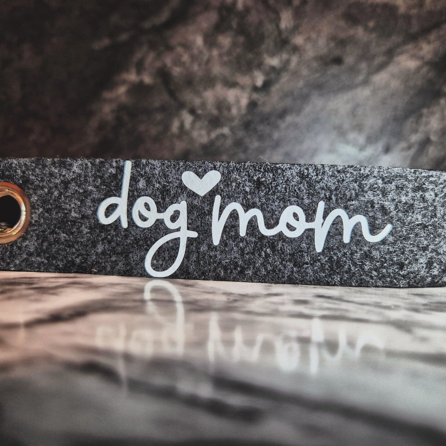 Filzschlüsselanhänger für Katzen und Hunde Mamas